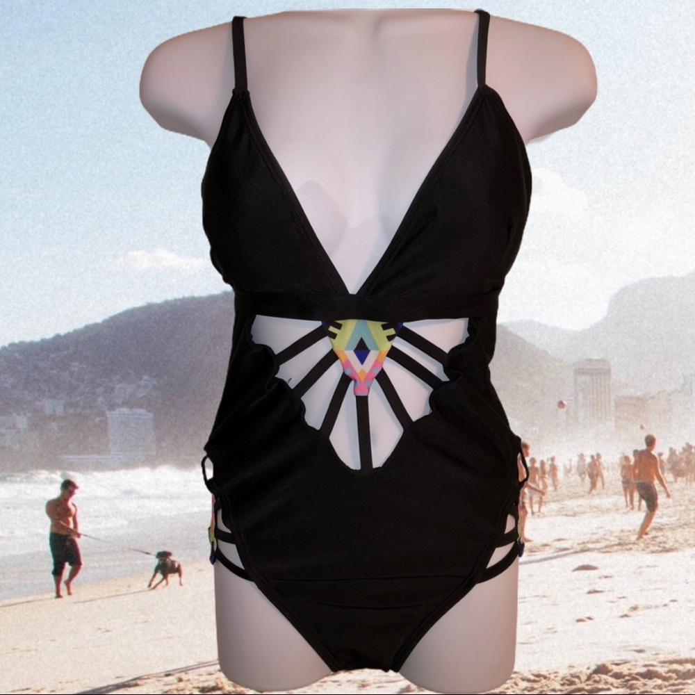 🆕 Black one piece Swimsuit
